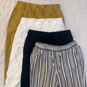 Old Navy Lot of 4 Mixed Ankle & Cropped Pants - Gold, White, Black, Navy Striped